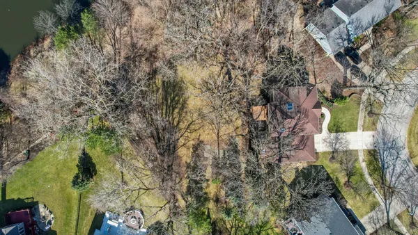 $1,200,000 | 1655 White Pines Court, Naperville, IL 60563