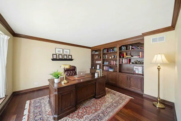 $1,200,000 | 1655 White Pines Court, Naperville, IL 60563