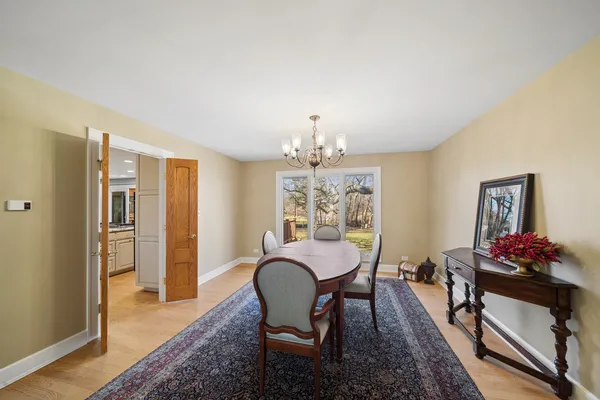 $1,200,000 | 1655 White Pines Court, Naperville, IL 60563
