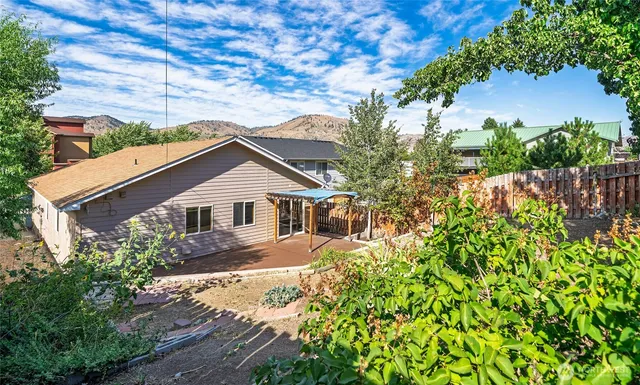a view of house with a outdoor space