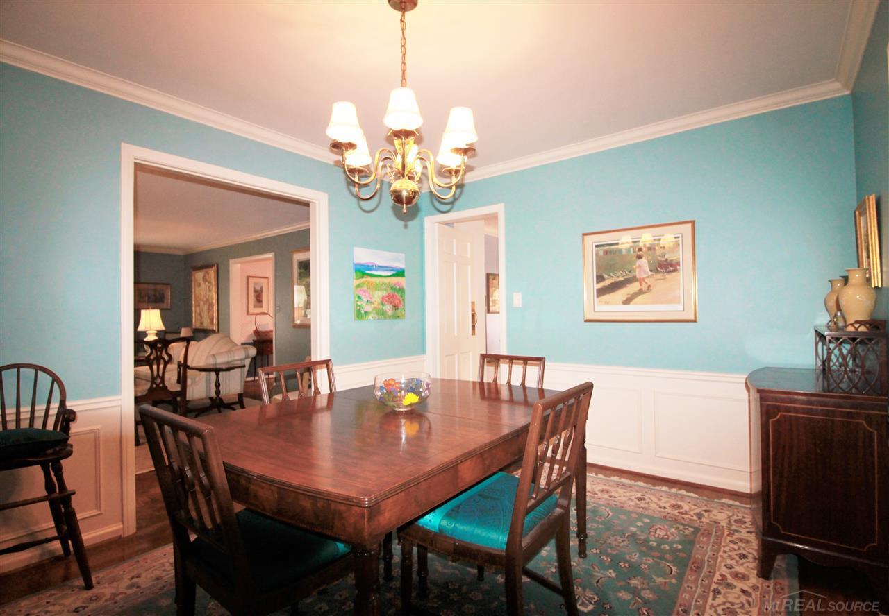 307 McMillan Road Grosse Pointe Farms, MI 48236 - Photo 11 of 48