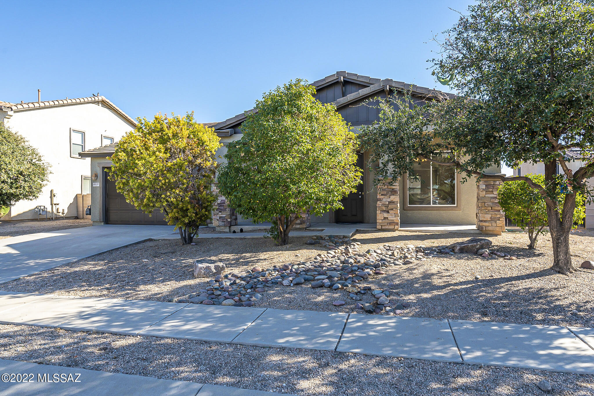 6831 South Thimbleberry Road Tucson, AZ 85756 - Photo 3 of 50