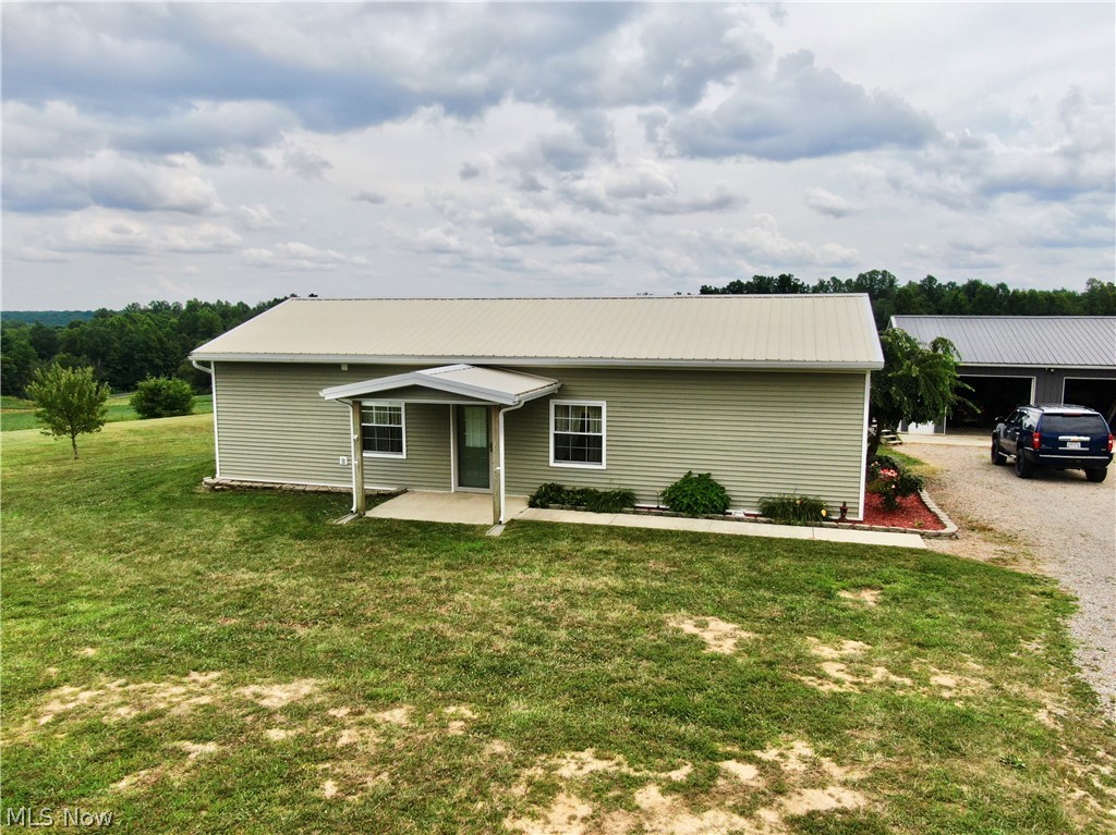 4671 Mainesville Road East Junction City, OH 43748 - Photo 1 of 15