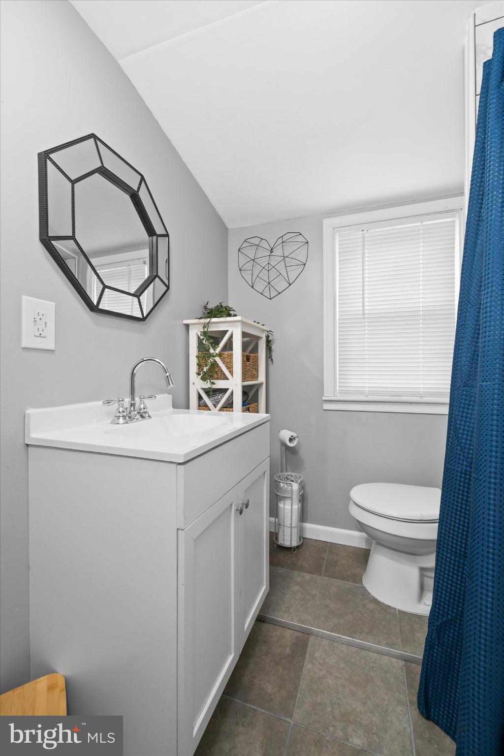 7 2nd Avenue New Castle, DE 19720 - Photo 26 of 44 Chic bathroom with modern accents.