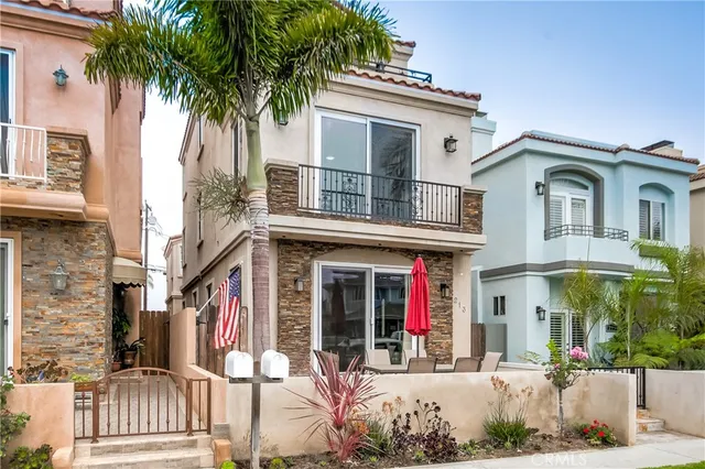 $10,000 | 213 Baltimore Avenue, Huntington Beach, CA 92648