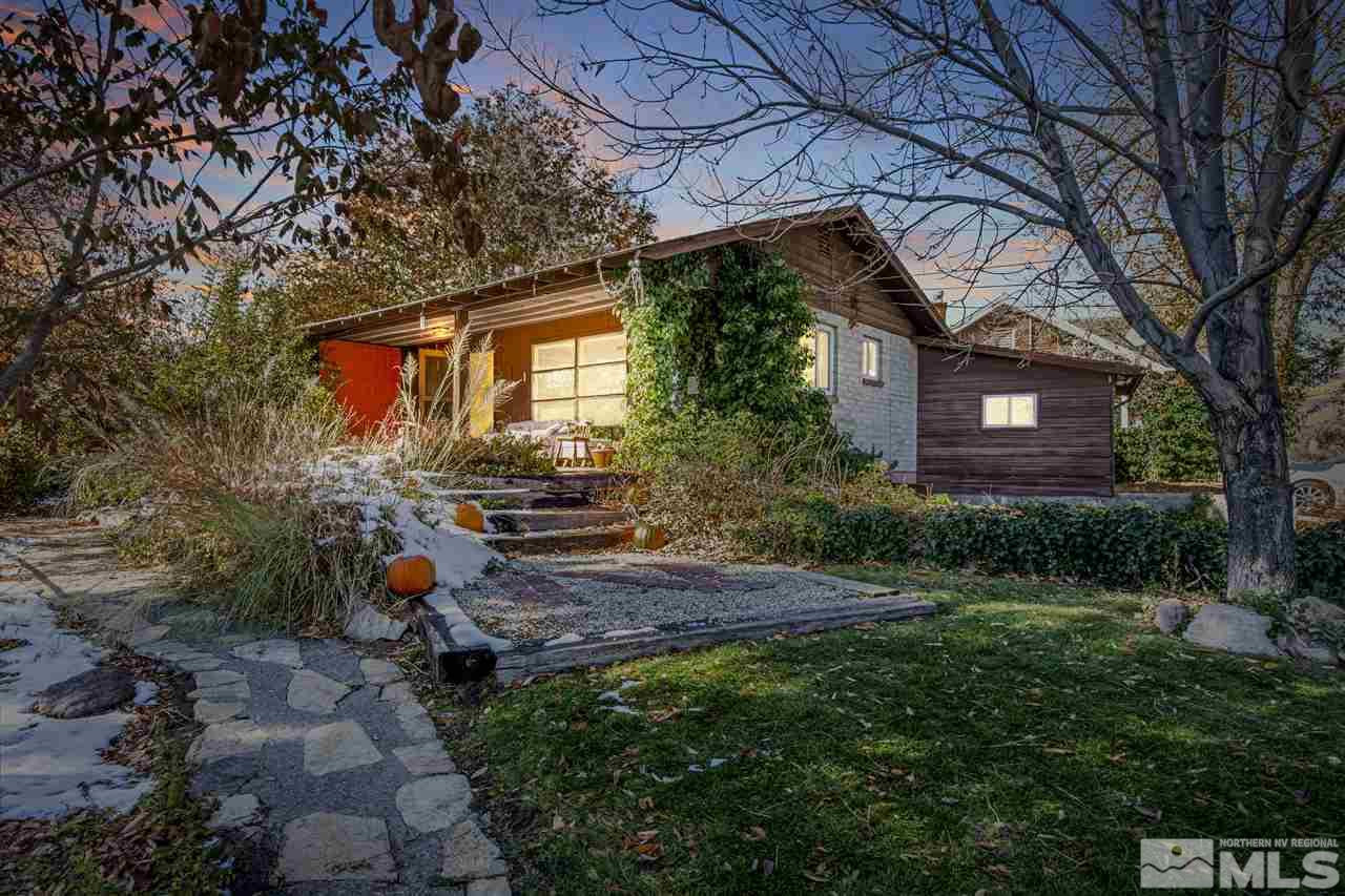 1135 The Strand Reno, NV 89503 - Photo 32 of 33 a view of a house with a yard