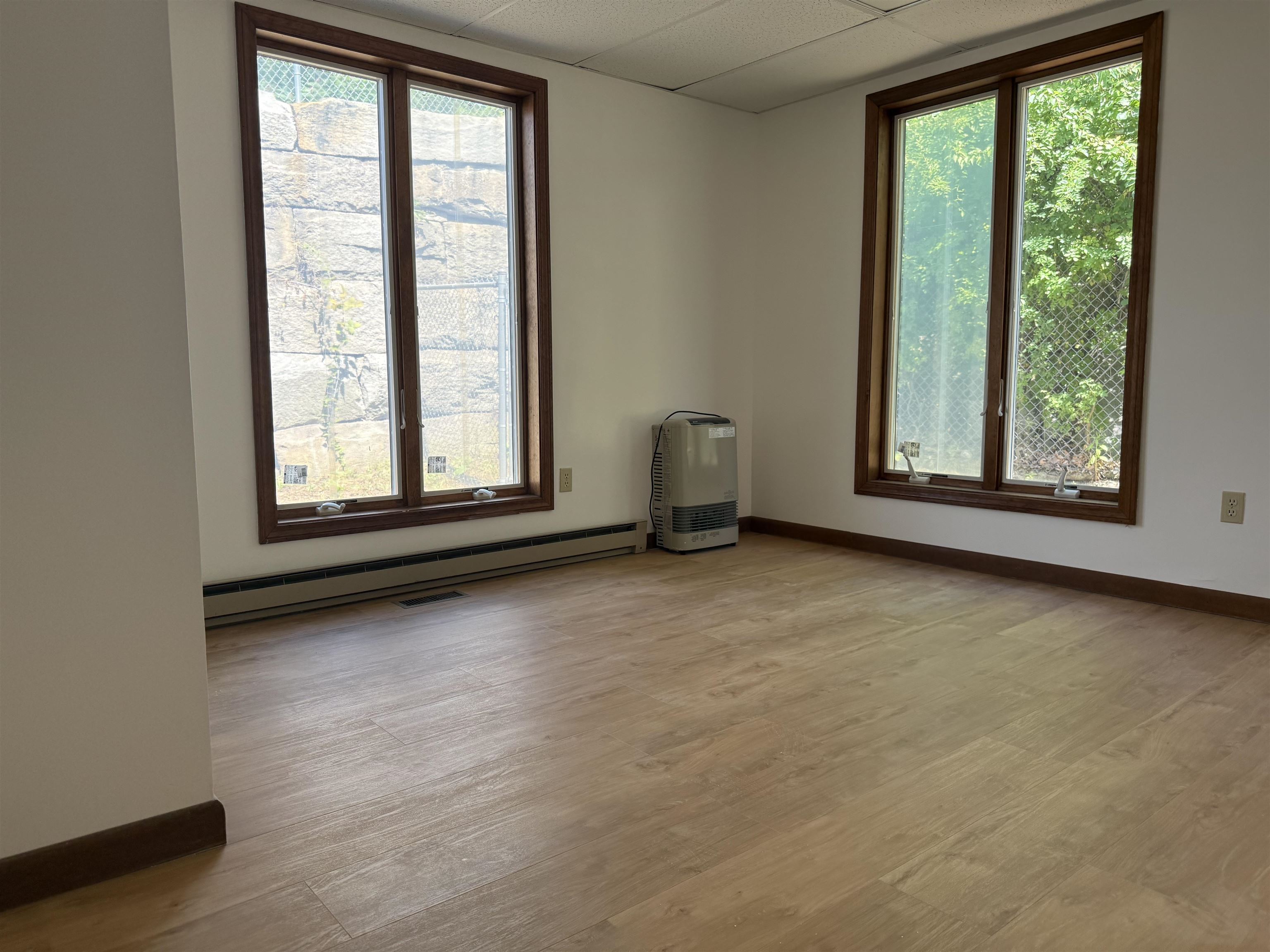 88 Franklin Street Franklin, NH 03235 - Photo 11 of 36