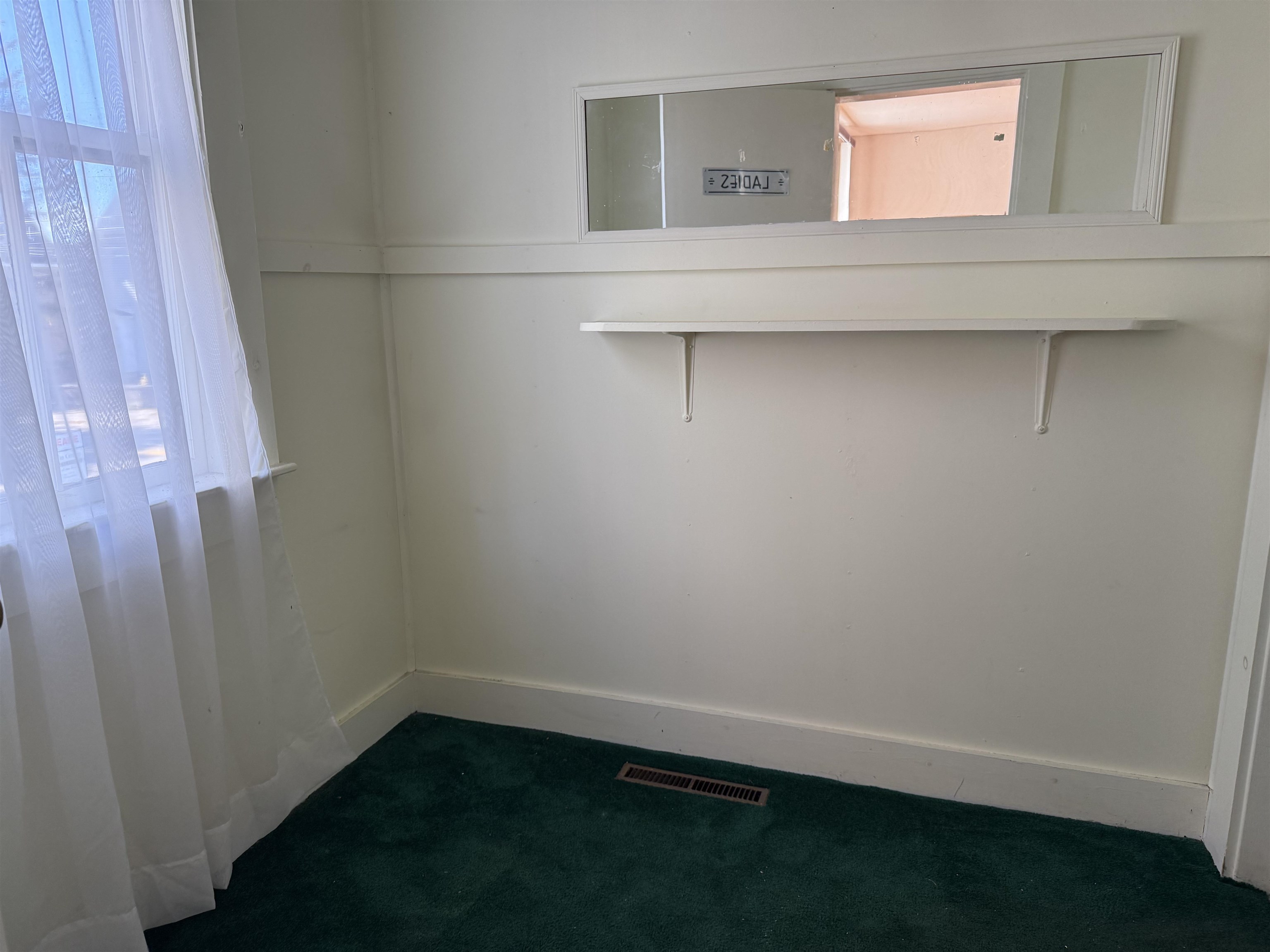 88 Franklin Street Franklin, NH 03235 - Photo 35 of 36