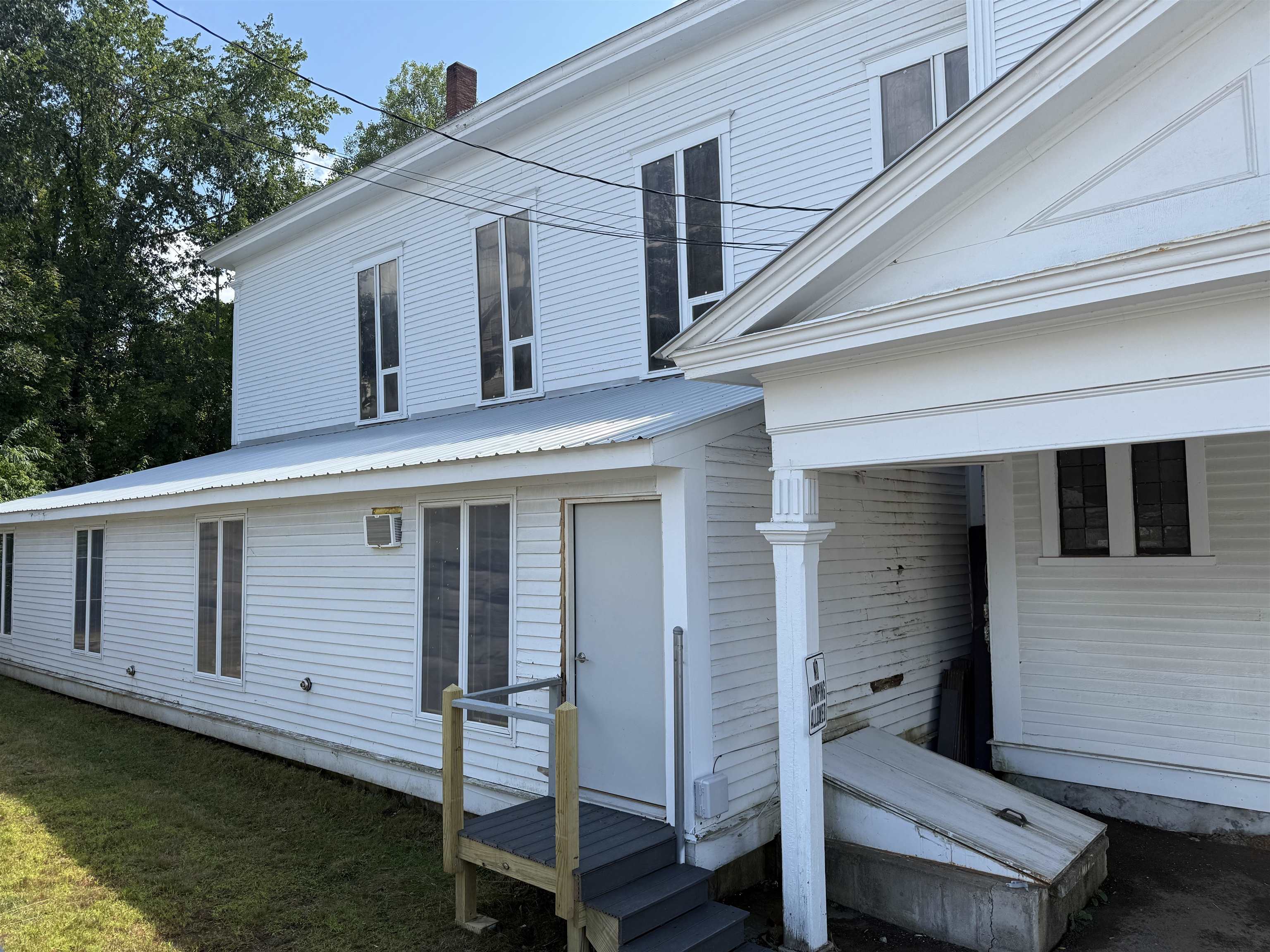 88 Franklin Street Franklin, NH 03235 - Photo 4 of 36