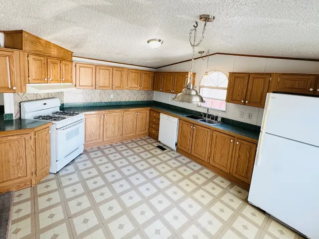 $47,500 | 116 Country Drive, La Grange, IL 60525