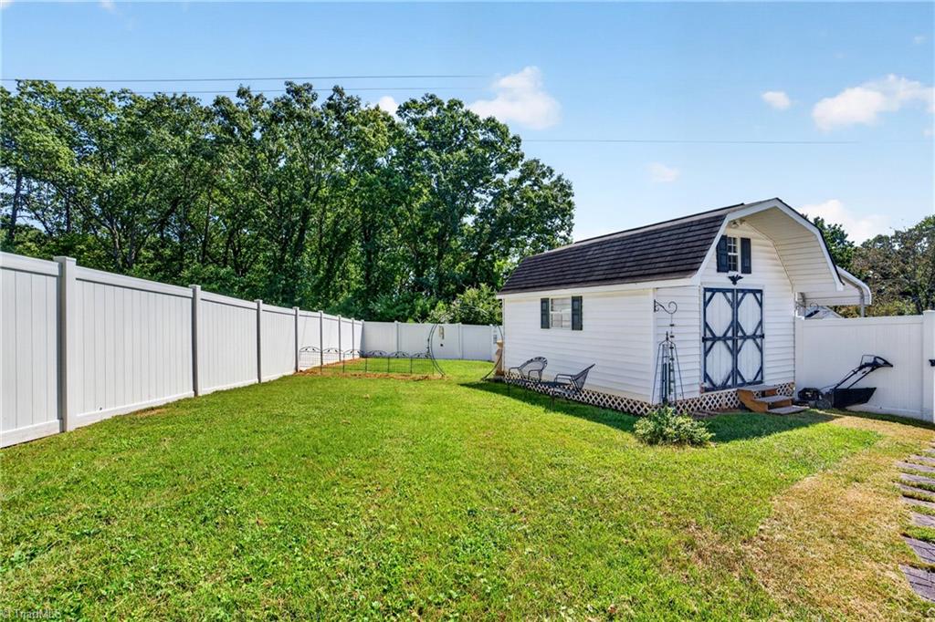 1027 Shamrock Road Asheboro, NC 27203 - Photo 10 of 50 Outside Shed