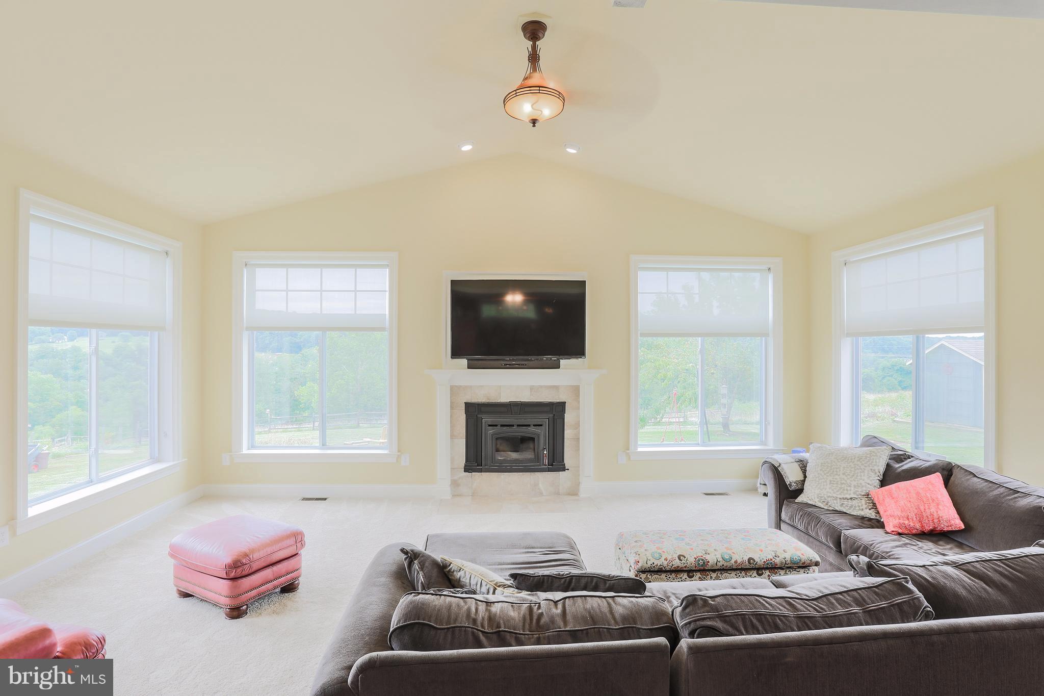 5349 Long Corner Road White Hall, MD 21161 - Photo 14 of 30 Living Room