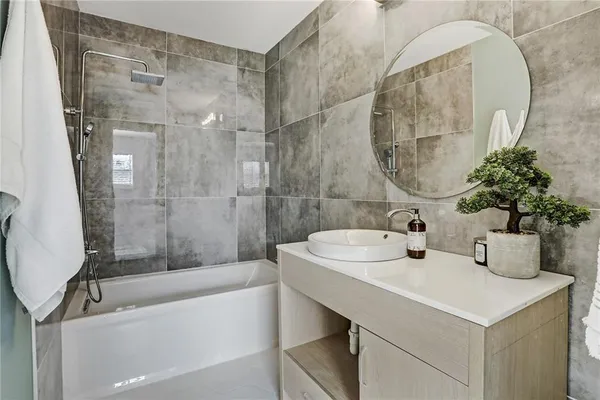 $1,350 | 1810 River Crossing Circle, Unit A, Austin, TX 78741