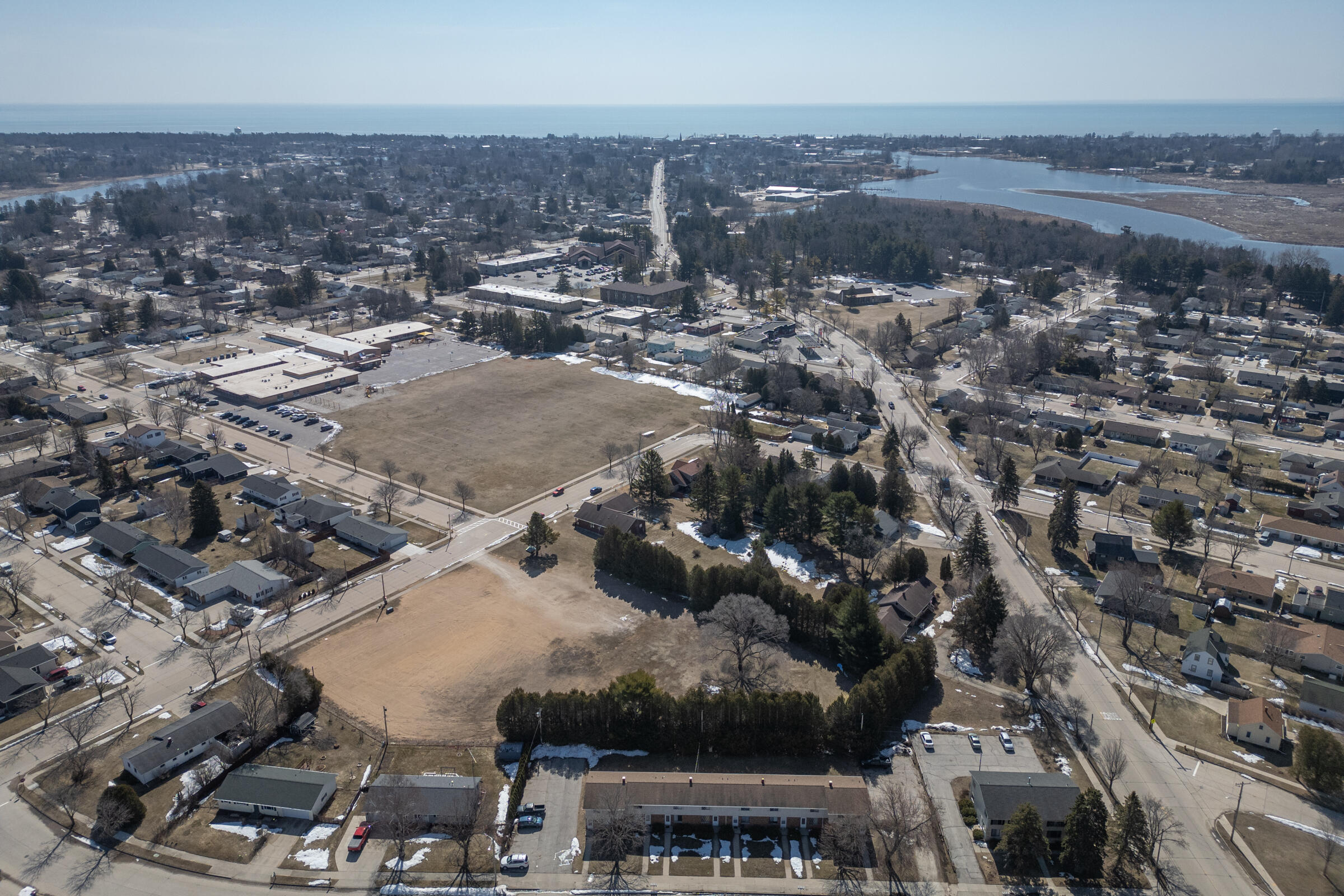 3612 Bellevue Place Two Rivers, WI 54241 - Photo 14 of 28 3612-BellevuePl-122