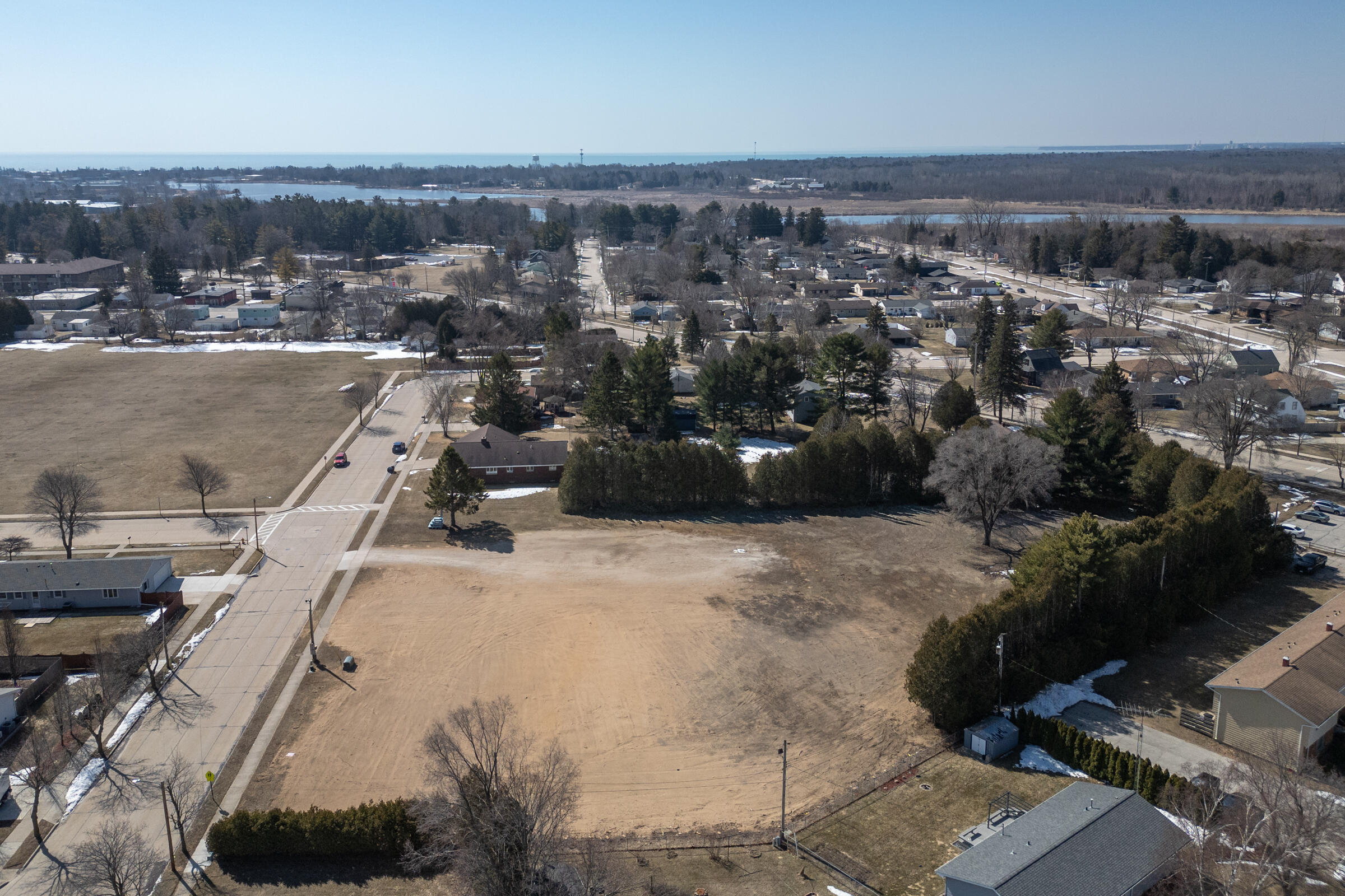 3612 Bellevue Place Two Rivers, WI 54241 - Photo 8 of 28 3612-BellevuePl-108