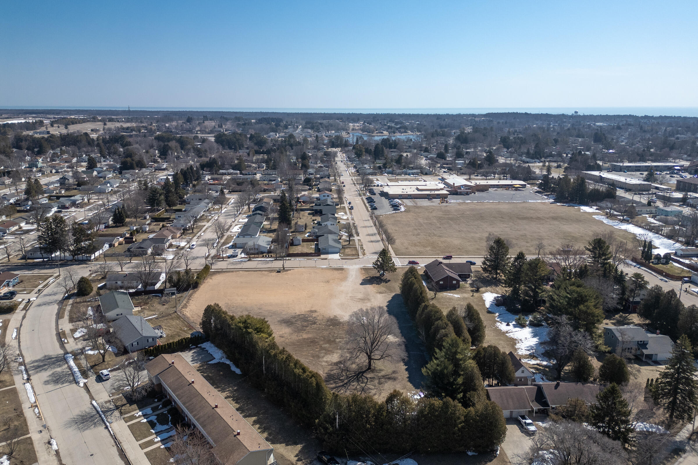 3612 Bellevue Place Two Rivers, WI 54241 - Photo 9 of 28 3612-BellevuePl-112