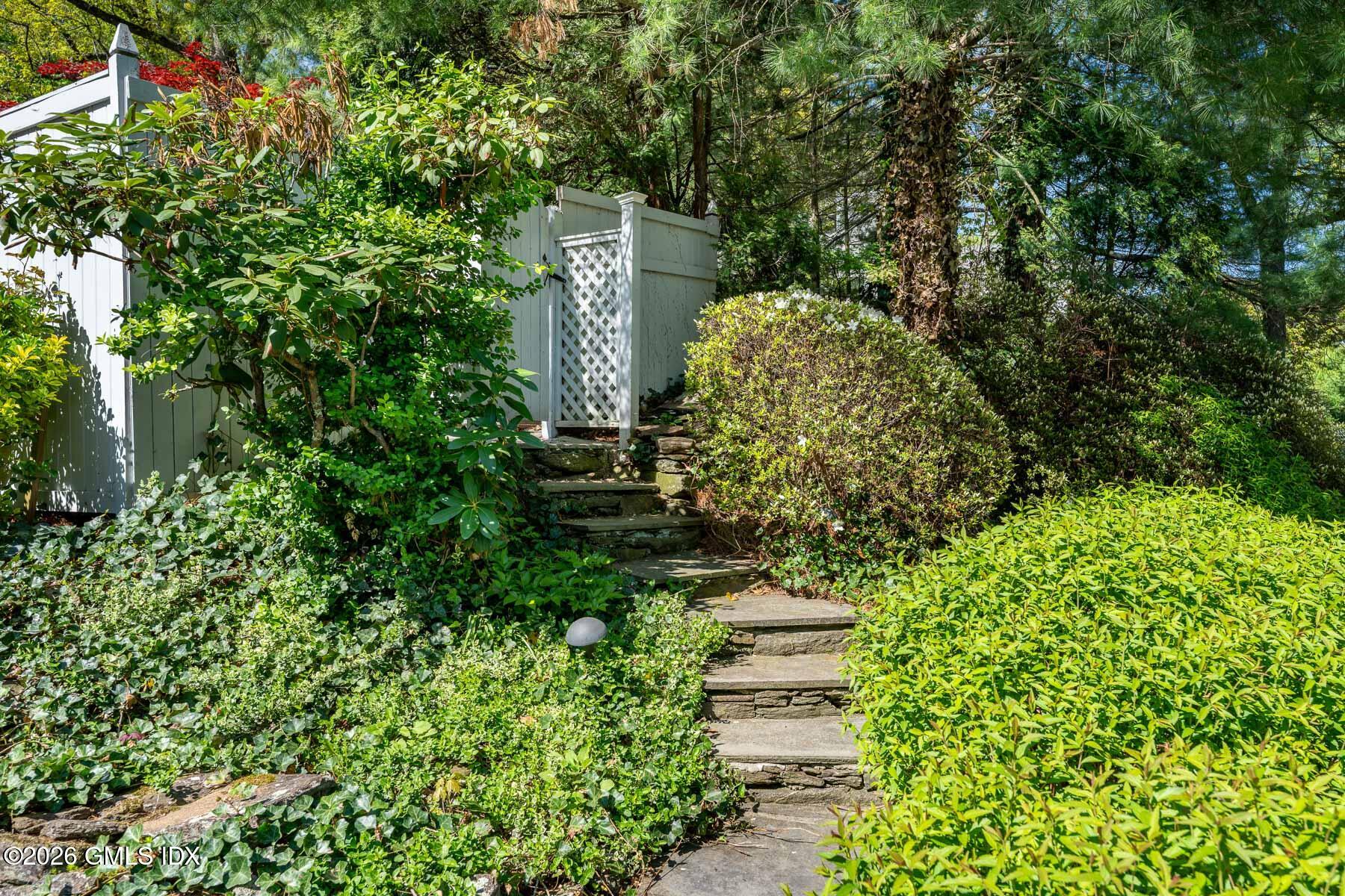 51 Glen Road Greenwich, CT 06830 - Photo 15 of 38 51 Glen Rd EXT 12 - WEB