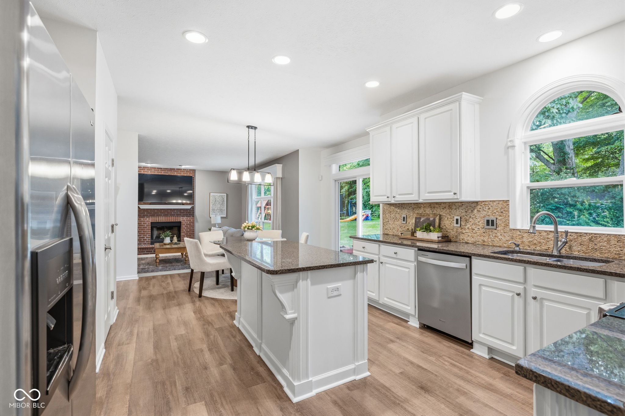 1268 Sullivans Ridge Zionsville, IN 46077 - Photo 12 of 55