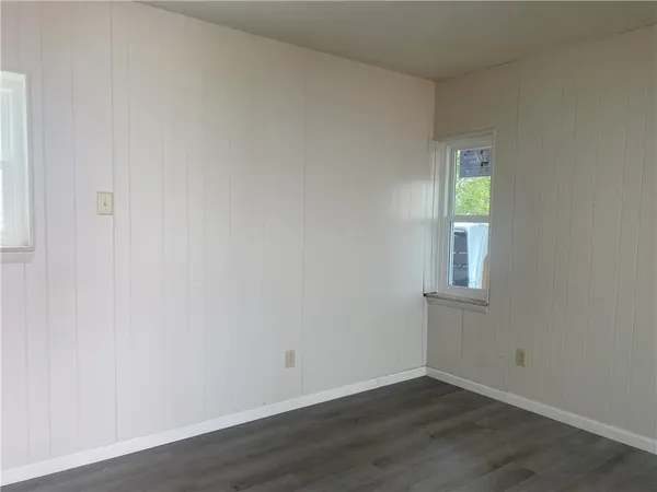 $825 | 319 Spring Street, Unit D, Latrobe, PA 15650