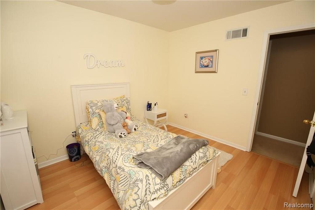 4659 Amberwood Court Rochester, MI 48306 - Photo 22 of 30