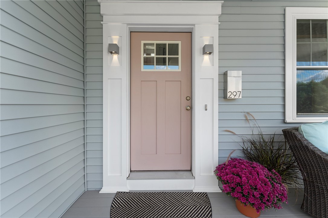 297 Gorton Lake Boulevard Warwick, RI 02886 - Photo 6 of 38 The front door is welcoming and inviitng