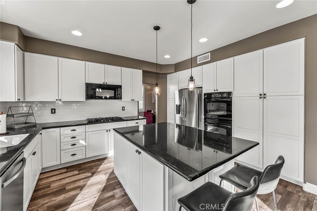 26119 Salinger Lane Stevenson Ranch, CA 91381 - Photo 14 of 42