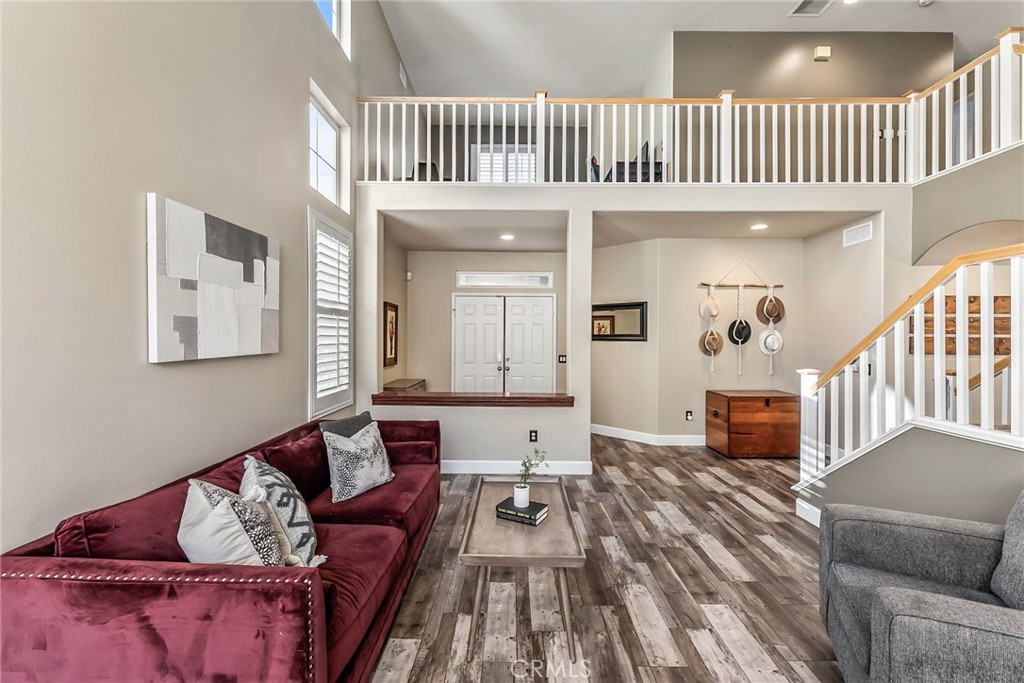 26119 Salinger Lane Stevenson Ranch, CA 91381 - Photo 7 of 42