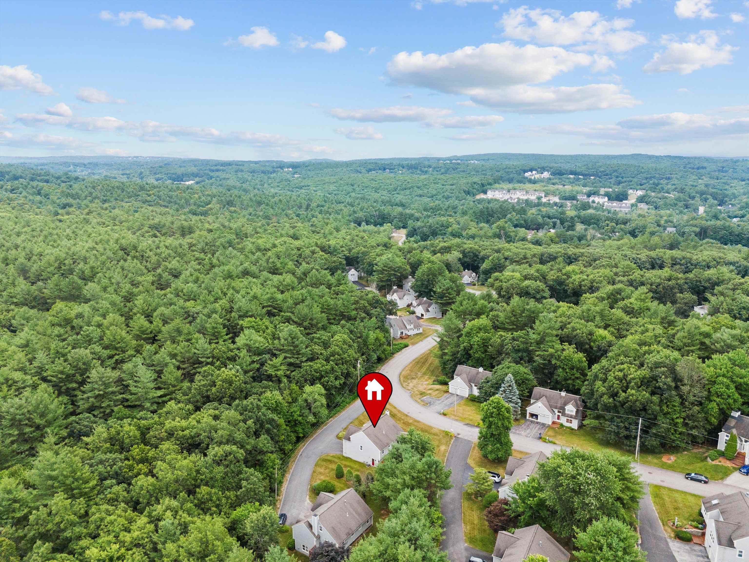 318 Fox Run Road Hudson, NH 03051 - Photo 25 of 40