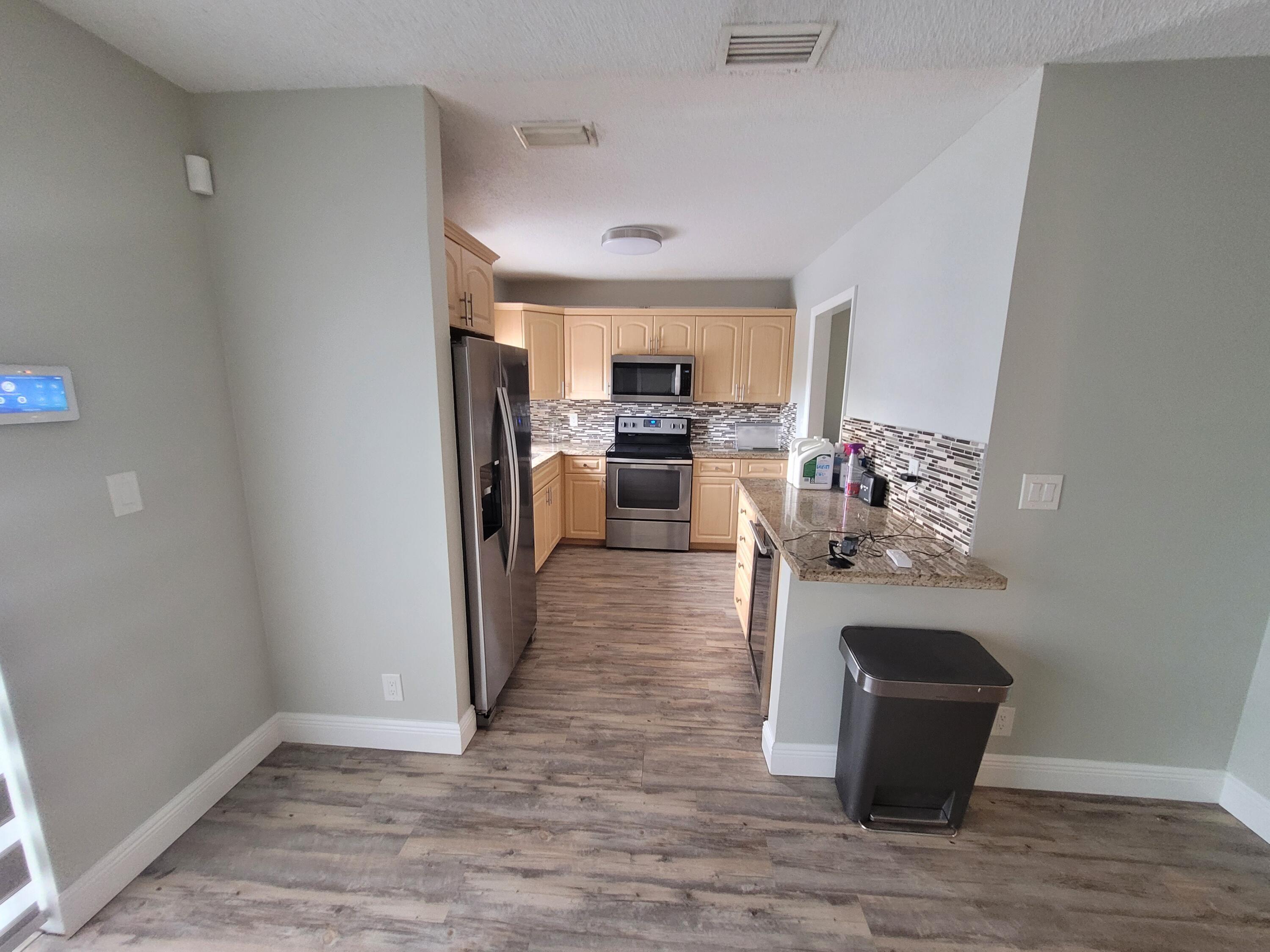 516 Northwest 54th Street Boca Raton, FL 33487 - Photo 13 of 22 20220418_162447