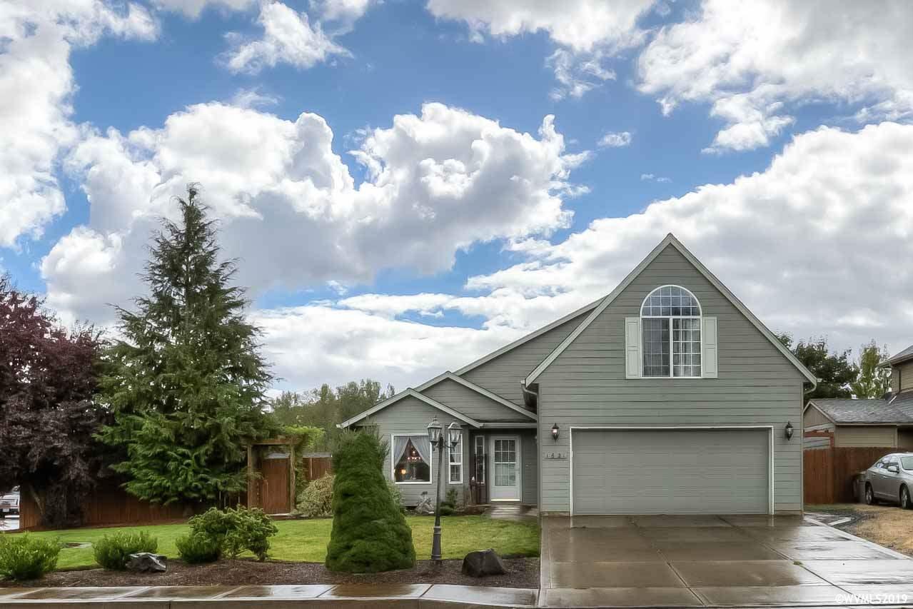 1621 Southwest Filbert Lane Dallas, OR 97338 - Photo 33 of 34 Gallery Image 33