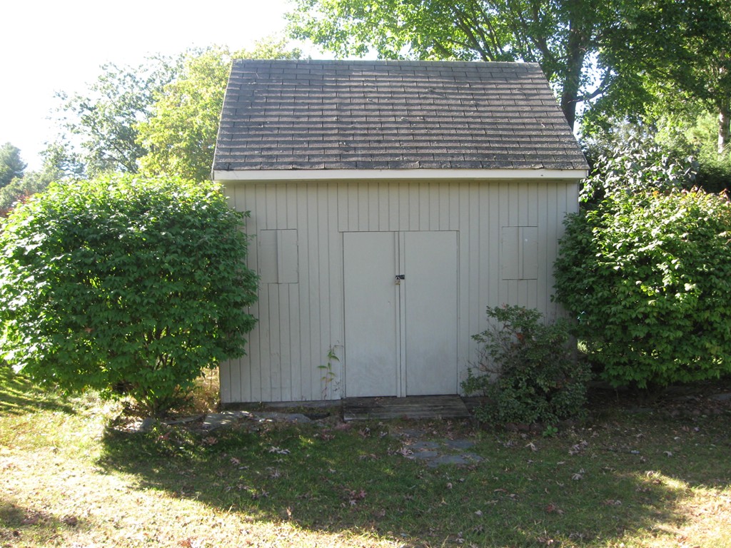 187 Saffron Circle Springfield, MA 01129 - Photo 8 of 21 Gallery Image 8
