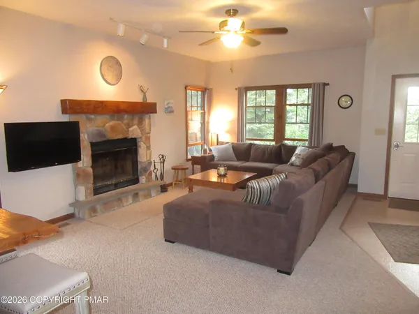 $4,000 | 368 Aspen Court, Tannersville, PA 18372