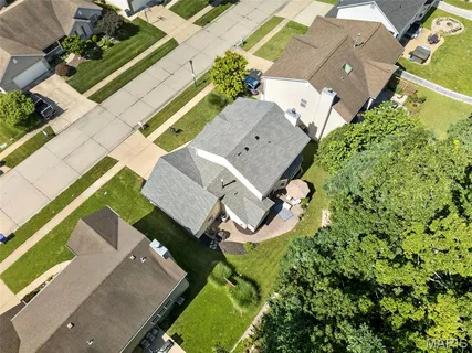 $450,000 | 1211 Lake Canyon View, Fenton, MO 63026