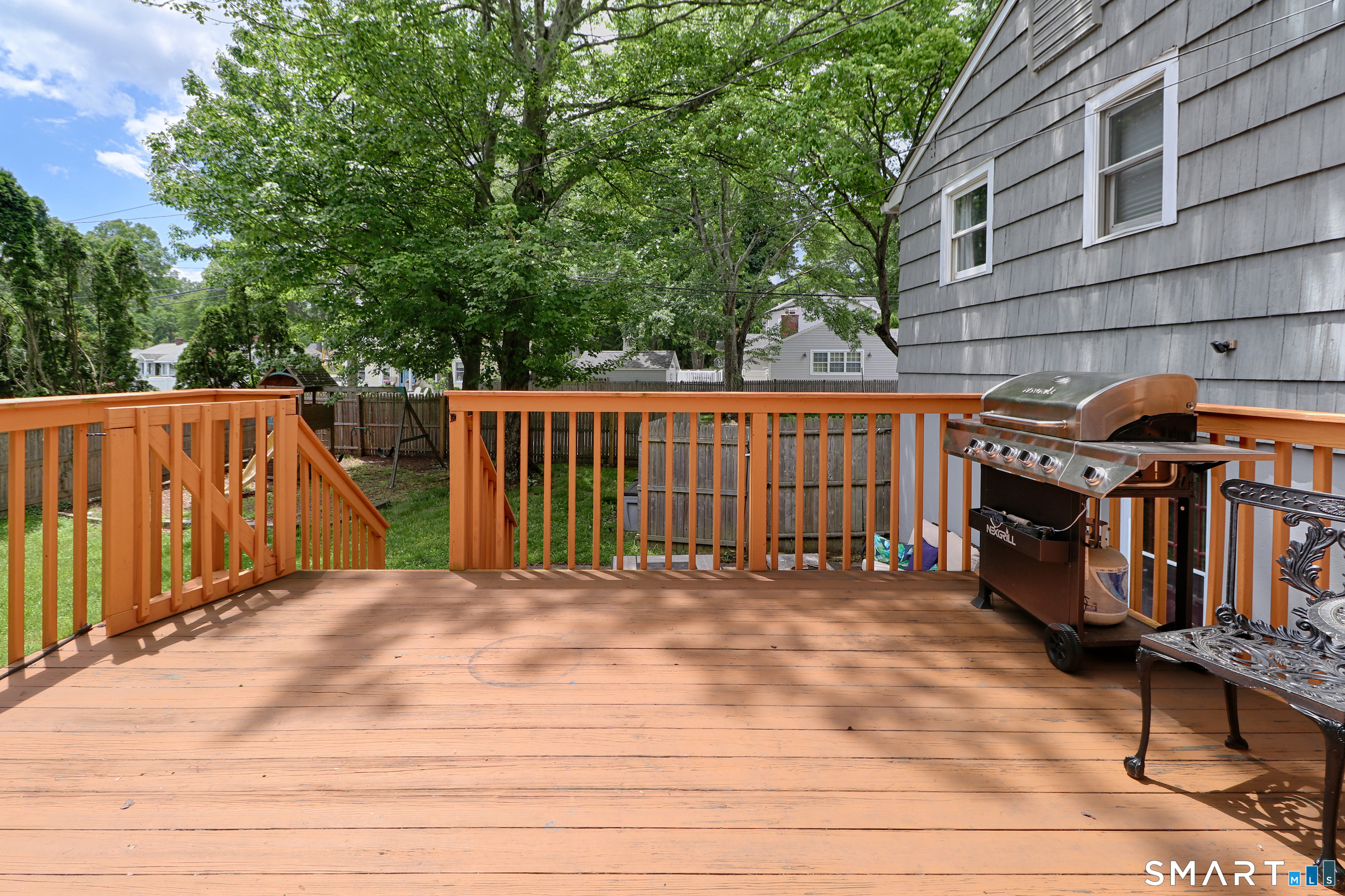 163 Windsor Road Fairfield, CT 06824 - Photo 23 of 31