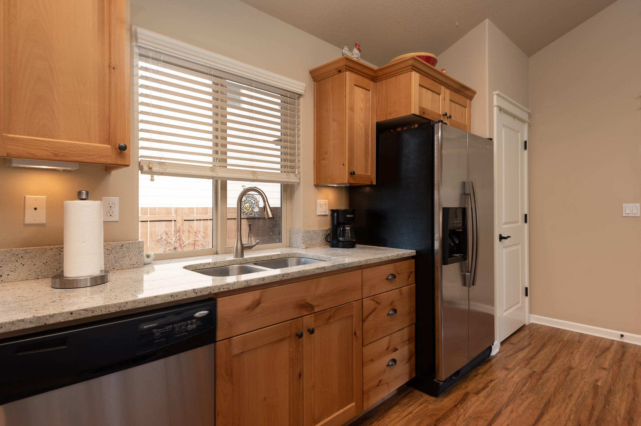 20274 Badger Road Bend, OR 97702 - Photo 10 of 25 Badger+Merrriewood_Melanie-20