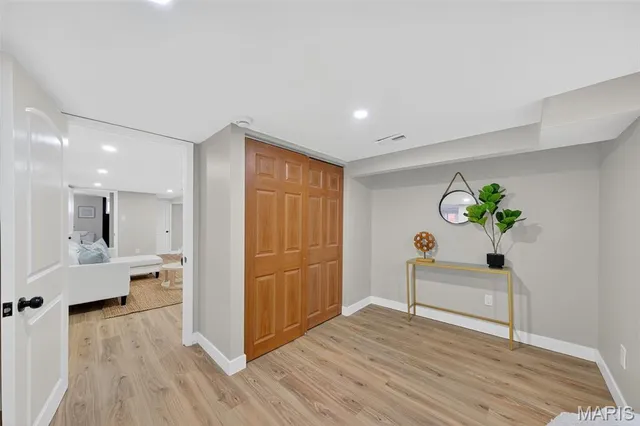 $297,500 | 3922 Burgen Avenue, St. Louis, MO 63116