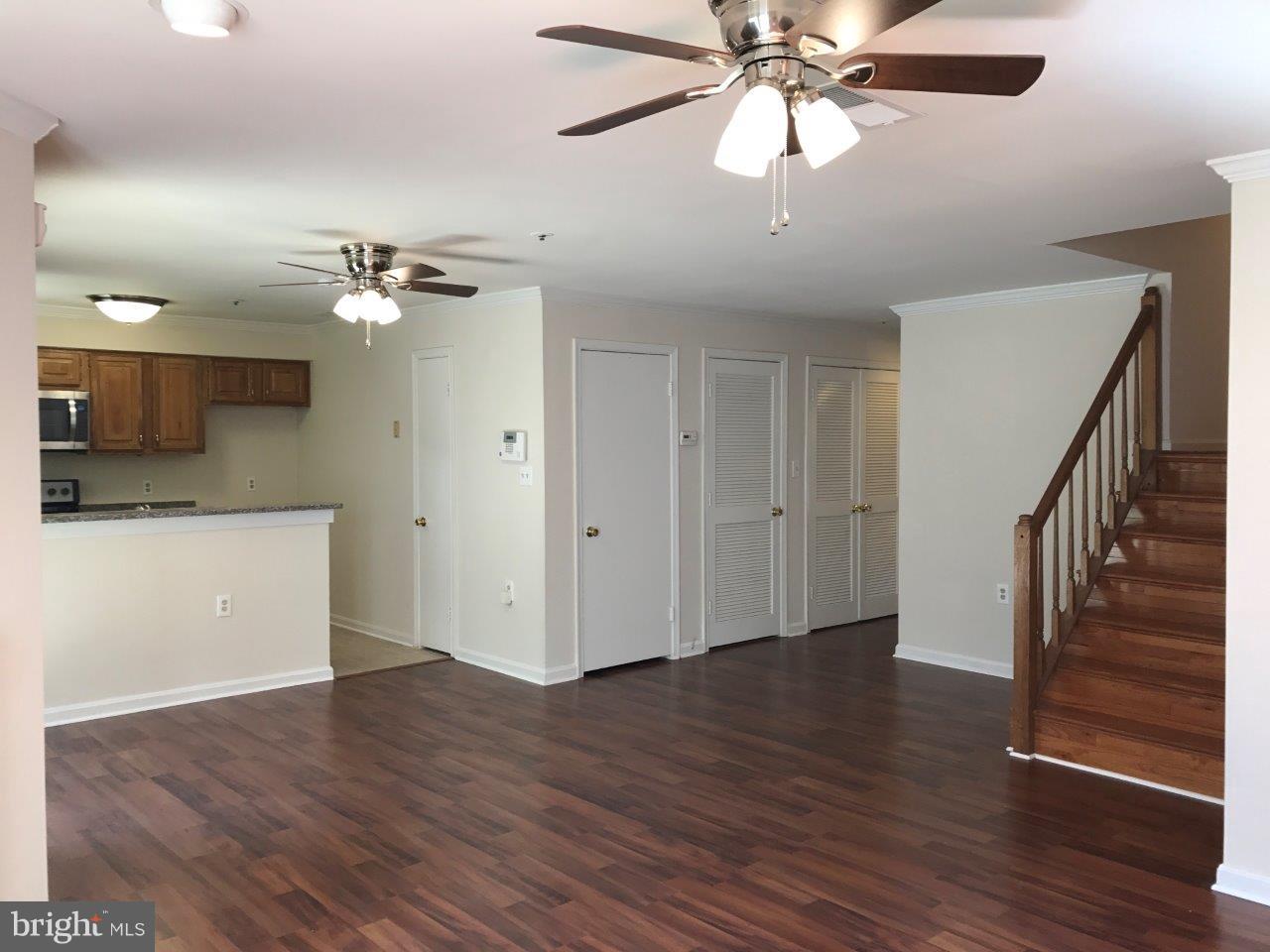 7804 Spinnaker Road, Unit 534 Laurel, MD 20707 - Photo 9 of 19 Living Room