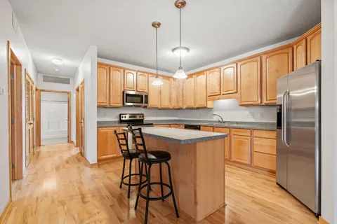 $349,900 | 619 Southeast 8th Street, Unit 112, Minneapolis, MN 55414