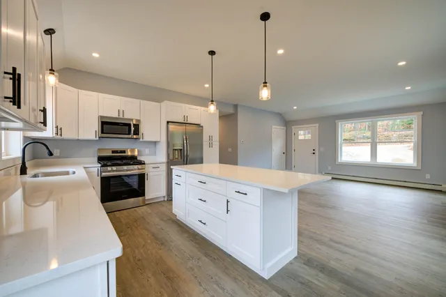 $414,900 | 243 Sokokis Trail North, Limerick, ME 04048