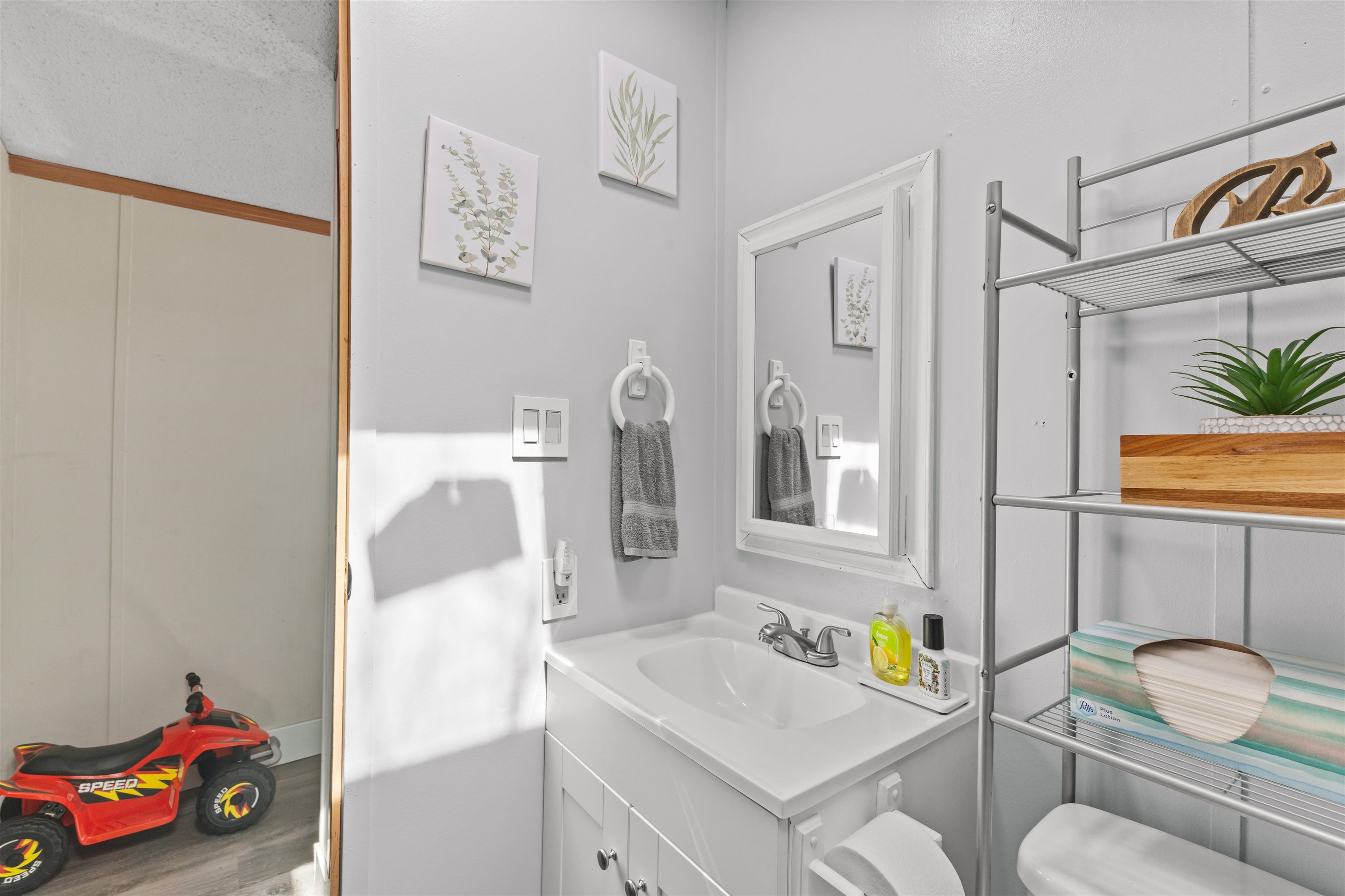 113 Rita Way Milton, VT 05468 - Photo 9 of 20