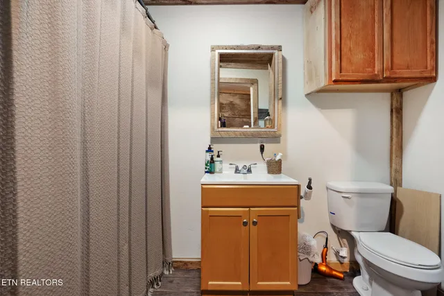 $640,000 | 2353 Highway 107, Unicoi, TN 37692