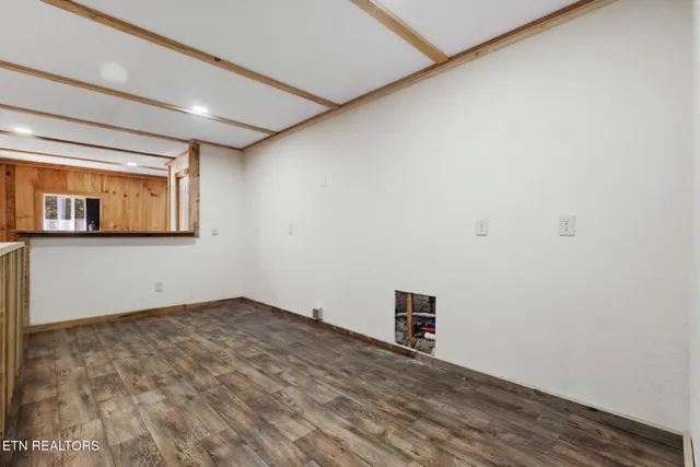 $640,000 | 2353 Highway 107, Unicoi, TN 37692