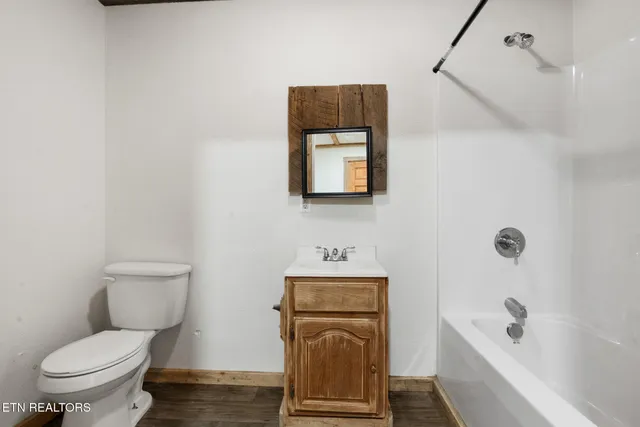 $640,000 | 2353 Highway 107, Unicoi, TN 37692