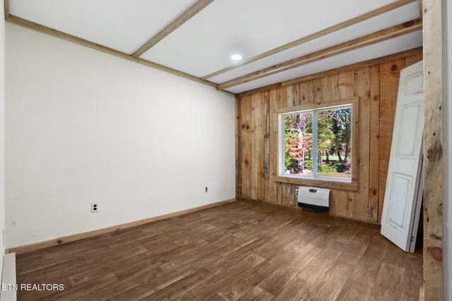 $640,000 | 2353 Highway 107, Unicoi, TN 37692