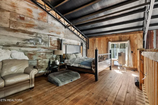 $640,000 | 2353 Highway 107, Unicoi, TN 37692