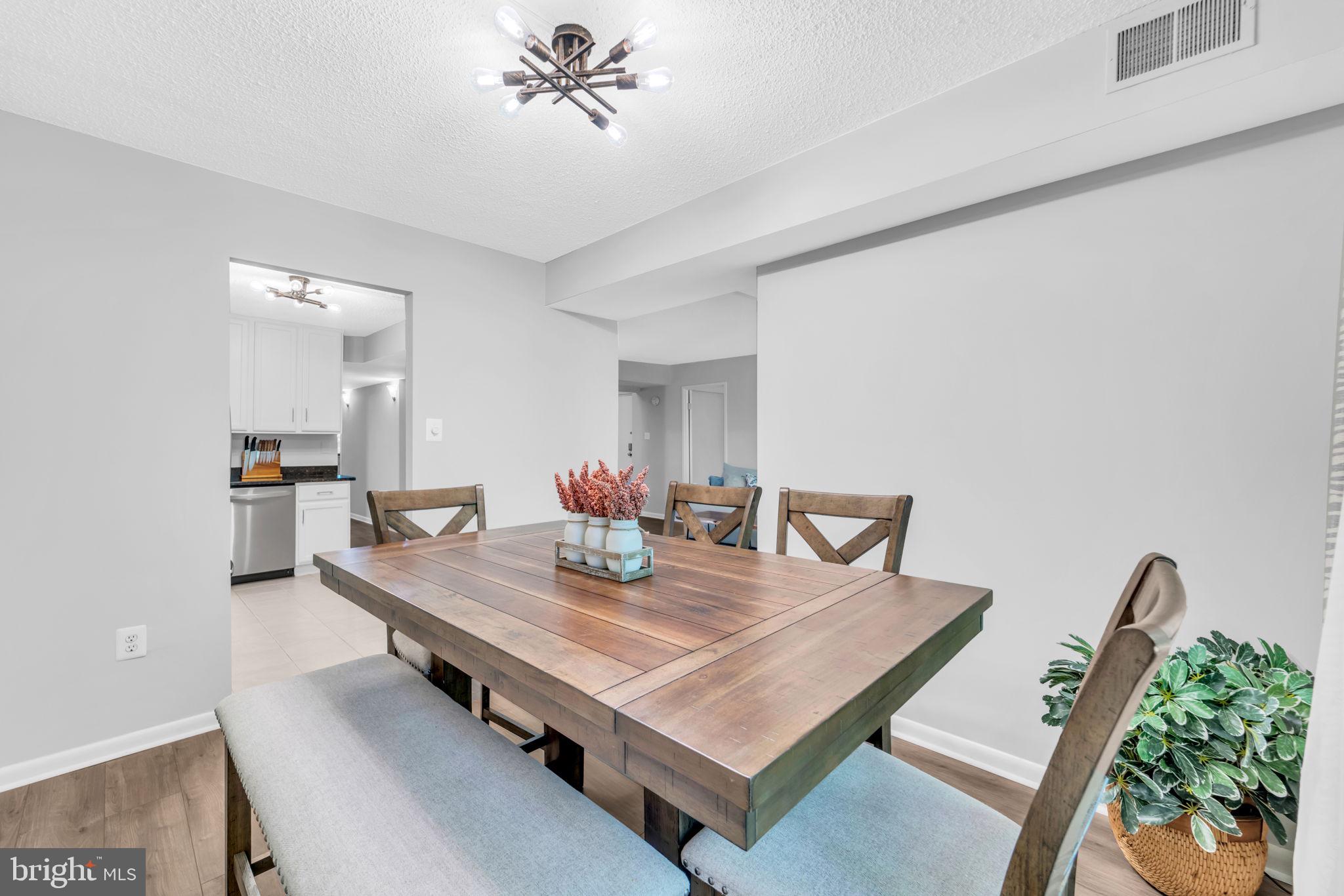 11743 Ledura Court, Unit 104 Reston, VA 20191 - Photo 15 of 38