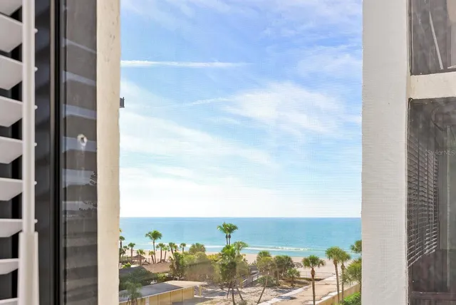 $598,000 | 1104 Benjamin Franklin Drive, Unit 515, Sarasota, FL 34236