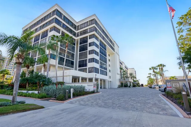 $598,000 | 1104 Benjamin Franklin Drive, Unit 515, Sarasota, FL 34236