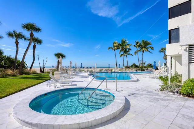 $598,000 | 1104 Benjamin Franklin Drive, Unit 515, Sarasota, FL 34236