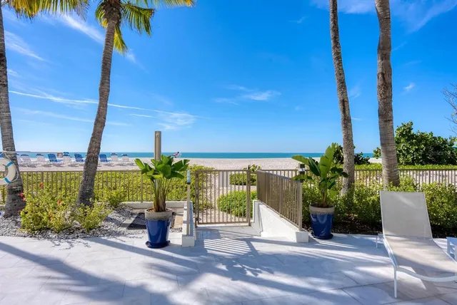 $598,000 | 1104 Benjamin Franklin Drive, Unit 515, Sarasota, FL 34236